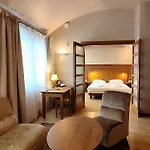 Hotel Western Santakos 4*