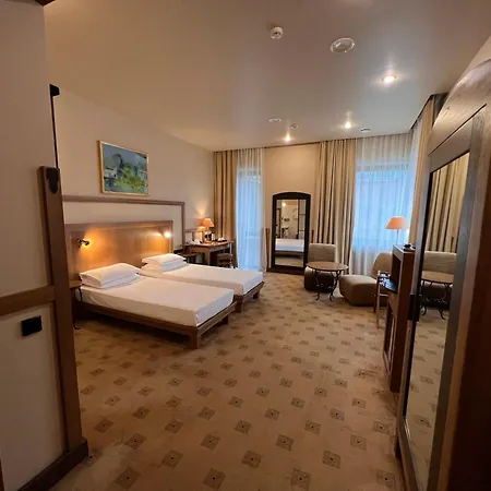 Western Santakos 4*