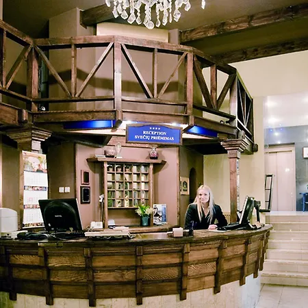 Western Santakos Hotell