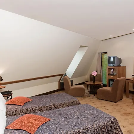 Western Santakos Hotel