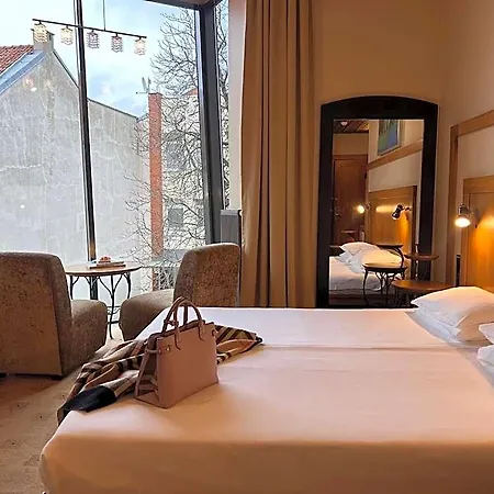 Western Santakos Hotel