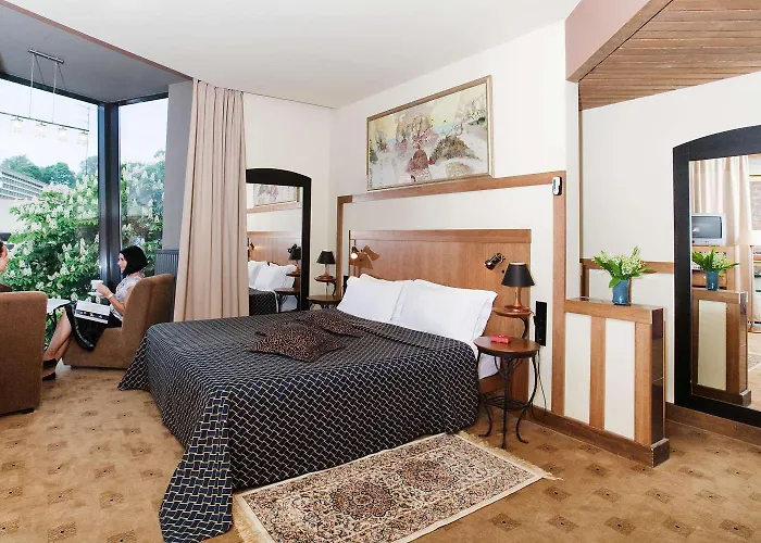 Hotel Western Santakos 4*