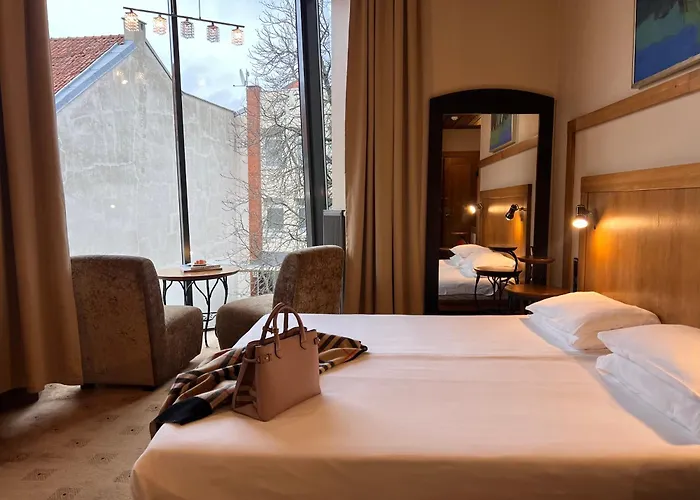 Hotel Western Santakos