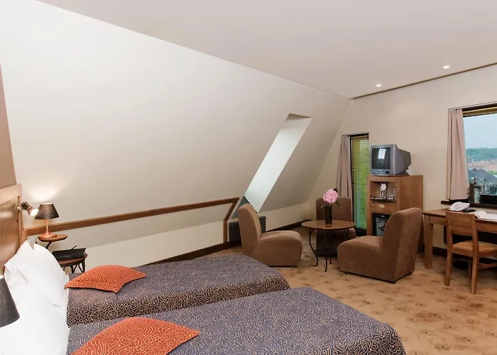 Western Santakos Hotel